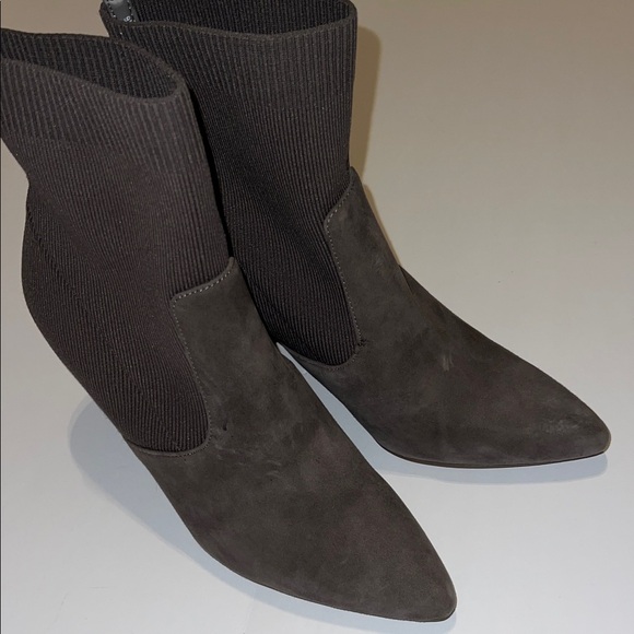 Steve Madden Shoes - Steve Madden Charcoal Ankle Booties Womens's Size 9